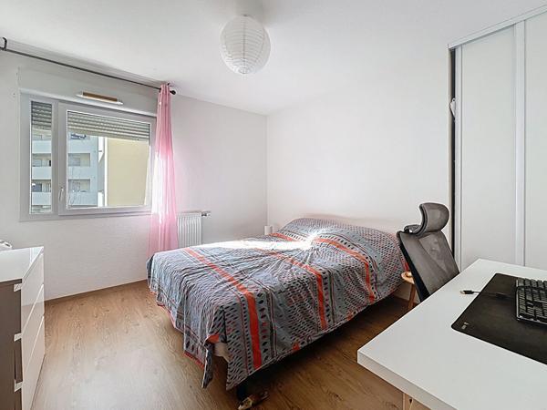 Castanet Tolosan Appartement T3 , terrasse, parking, résidence récente