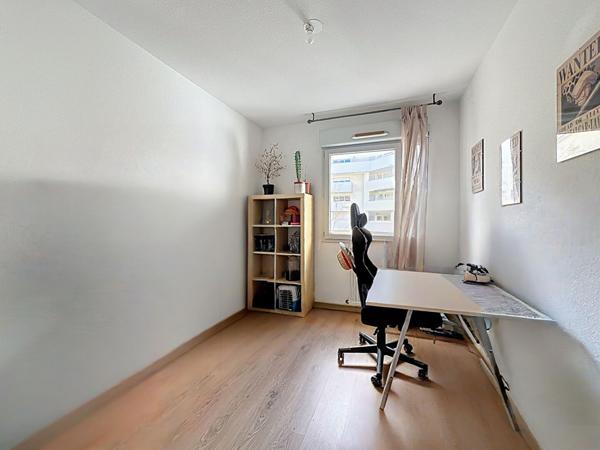 Castanet Tolosan Appartement T3 , terrasse, parking, résidence récente