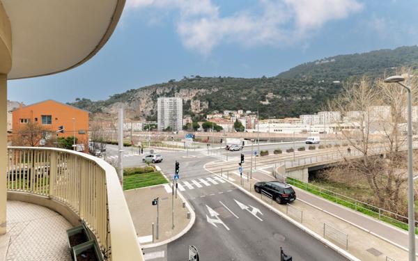 Appartement à vendre    2 pièces • 49,30 m2 Nice