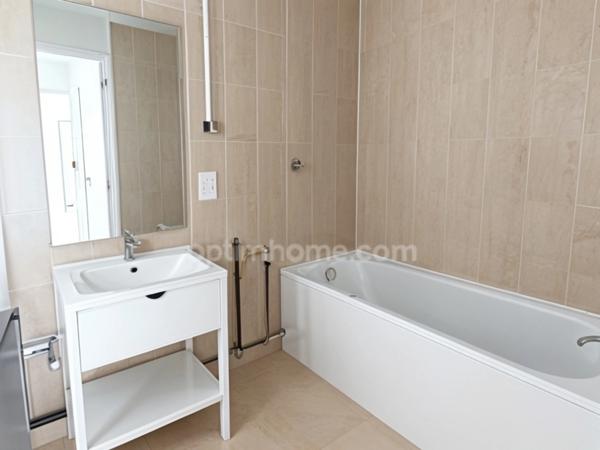 93600 – AULNAY-SOUS-BOIS – DERNIER ÉTAGE – LUMINEUX – CAVE