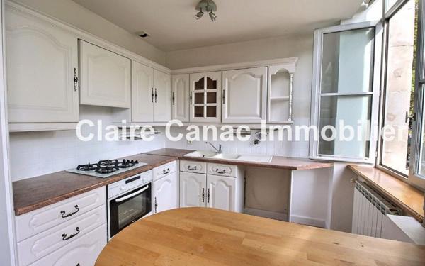 Appartement à louer    3 pièces • 104,14 m2 Castres