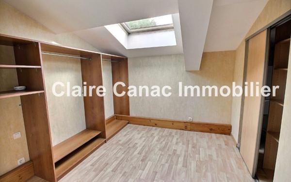 Appartement à louer    3 pièces • 104,14 m2 Castres