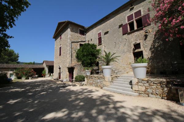 Chateau à vendre à Vallon-Pont-d'Arc (07150) - Ardèche