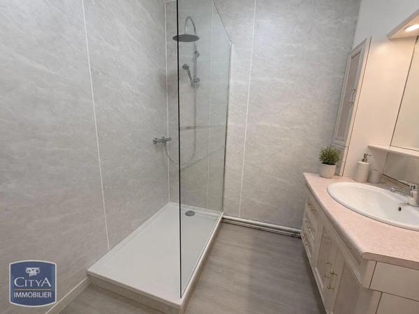 Appartement à louer 3 pièces 77.6m² Le Mans (72000)