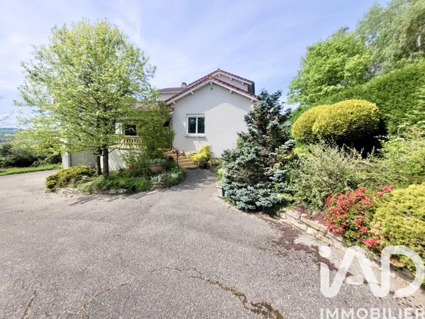 Maison à vendre 6 pièces 257 m² Saint-Priest-en-Jarez