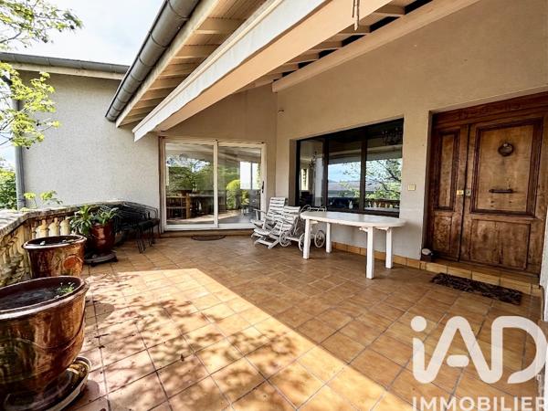 Maison à vendre 6 pièces 257 m² Saint-Priest-en-Jarez