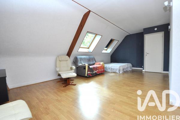 Maison à vendre 7 pièces 147 m² Saint-Germain-lès-Arpajon