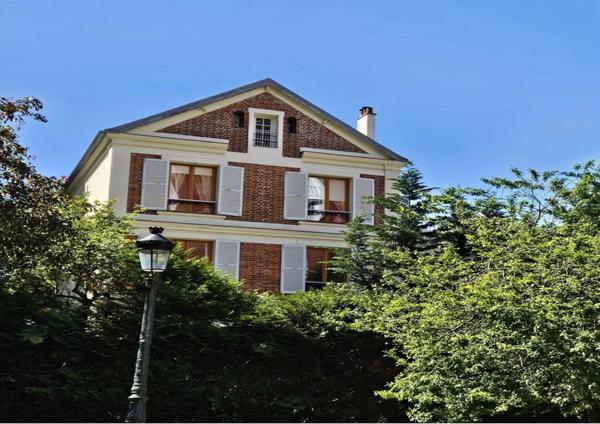 Puteaux (92800) MAISON DE MAITRE / HOTEL PARTICULIER - PUTEAUX / LES BERGERES 350 m² Garage et 2 parking