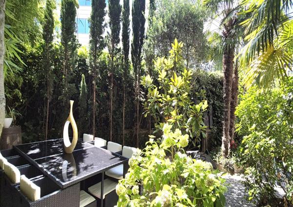 Puteaux (92800) MAISON DE MAITRE / HOTEL PARTICULIER - PUTEAUX / LES BERGERES 350 m² Garage et 2 parking