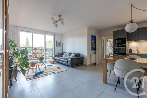 Appartement F3 à vendre  3 pièces - 70,04 m2 ST MAUR DES FOSSES - 94