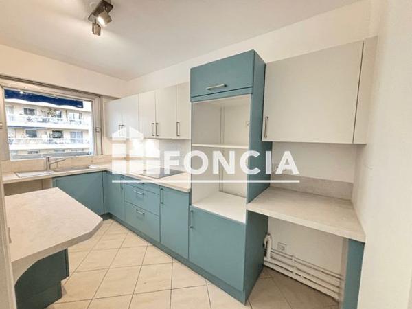 Location Studio 42.79 m² - Neuilly-sur-seine 92200