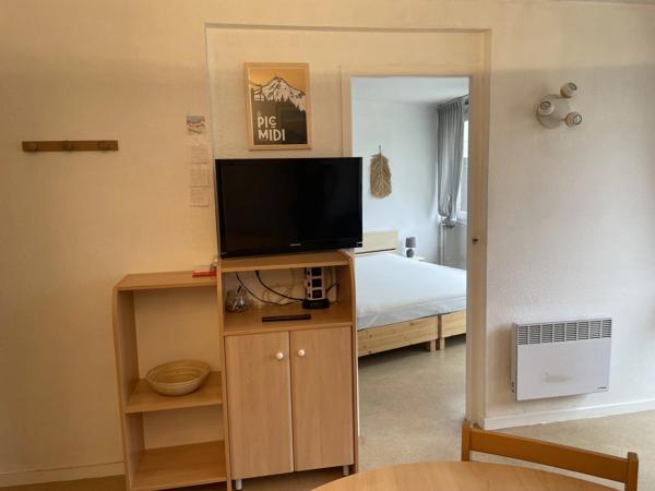 Appartement à vendre 2 pièces LA MONGIE (65) avec balcon, cellier, casier à ski et parking intérieur.