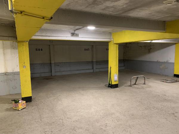 Appartement à vendre 2 pièces LA MONGIE (65) avec balcon, cellier, casier à ski et parking intérieur.