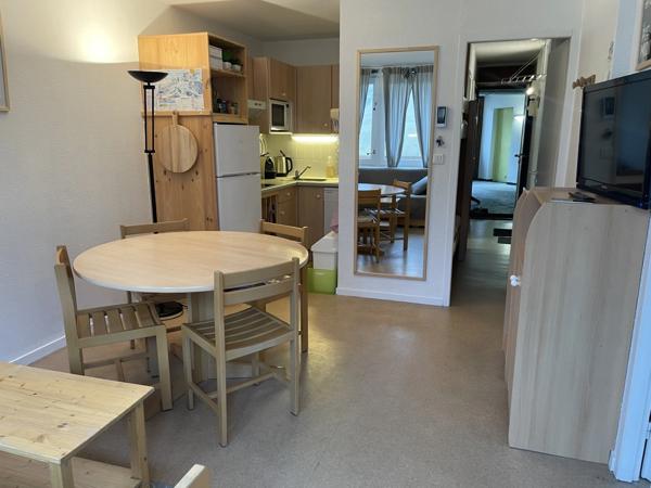 Appartement à vendre 2 pièces LA MONGIE (65) avec balcon, cellier, casier à ski et parking intérieur.