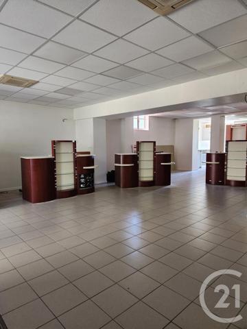 Immeuble à vendre  328,83 m2 SAIX - 81