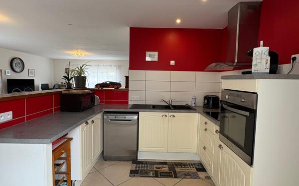 Maison à vendre    4 pièces •  Lavoux