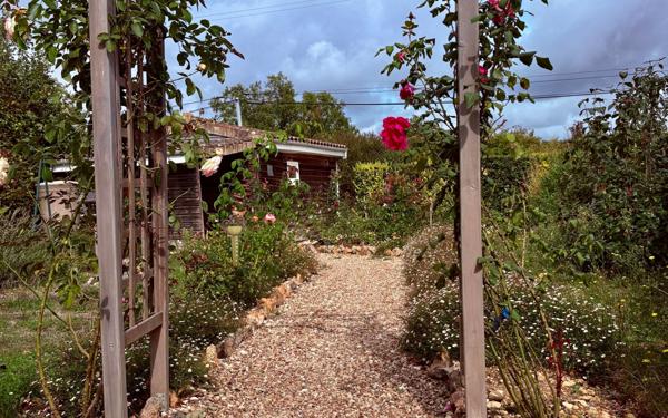 Maison à vendre    4 pièces •  Lavoux