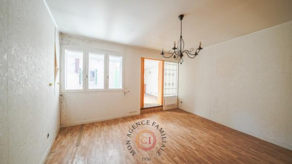 Maison
                                                                                                                                                                                                                                                                                                                        6 pièce(s)                                                                                                                                                                                                          3 chambre(s)                                                                                                                                                                                                          125  m²