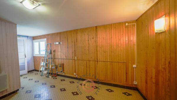 Maison
                                                                                                                                                                                                                                                                                                                        6 pièce(s)                                                                                                                                                                                                          3 chambre(s)                                                                                                                                                                                                          125  m²