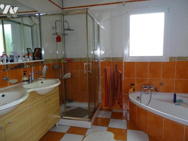 Maison 4 chambres dans secteur calme !