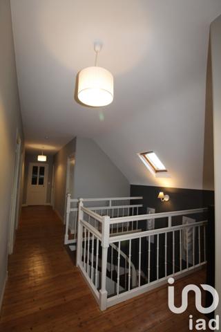 Maison 12 pièces de 292 m² à Écommoy (72220)