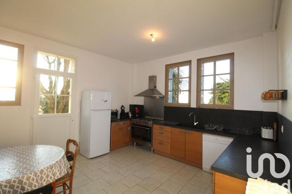 Maison 12 pièces de 292 m² à Écommoy (72220)