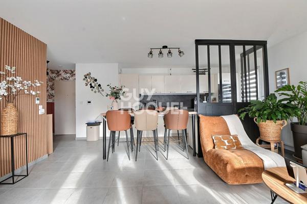 Appartement T3 de 64 m² de standing avec grande terrasse 22 m² et garage, Vénissieux (69200)