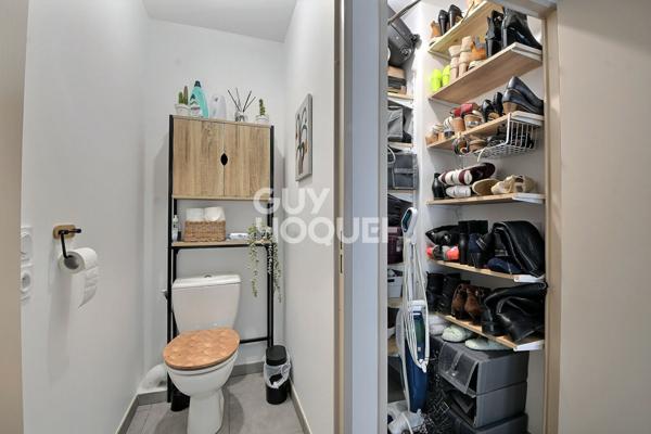 Appartement T3 de 64 m² de standing avec grande terrasse 22 m² et garage, Vénissieux (69200)