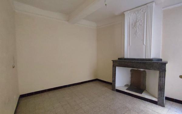Immeuble à vendre    7 pièces •  Pézenas