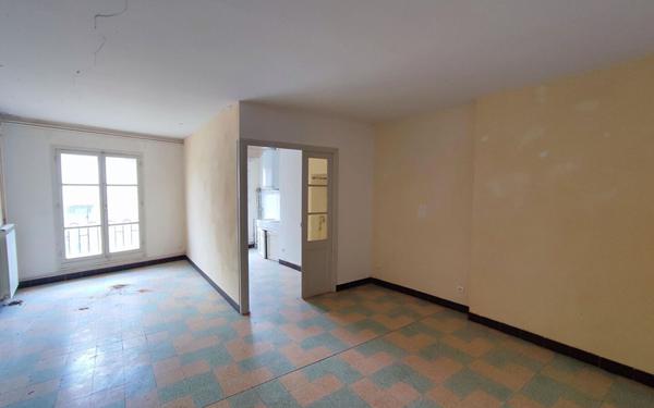 Immeuble à vendre    7 pièces •  Pézenas