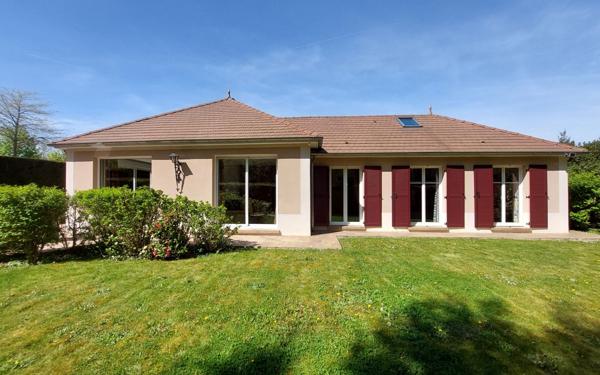 Maison à vendre    6 pièces • 139 m2 Magny-le-Hongre