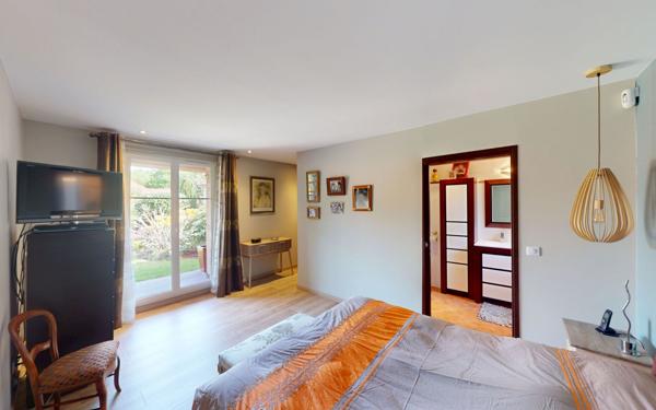 Maison à vendre    6 pièces • 139 m2 Magny-le-Hongre