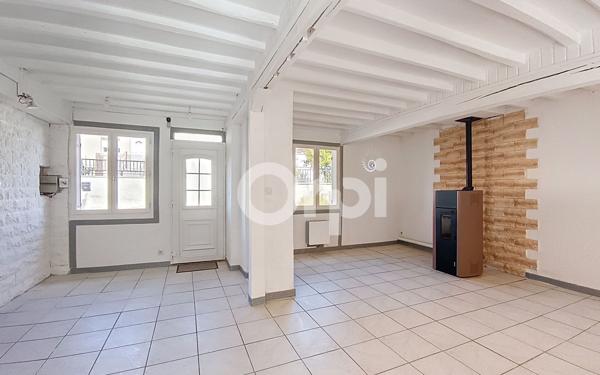 Maison à vendre    2 pièces •  Bulles