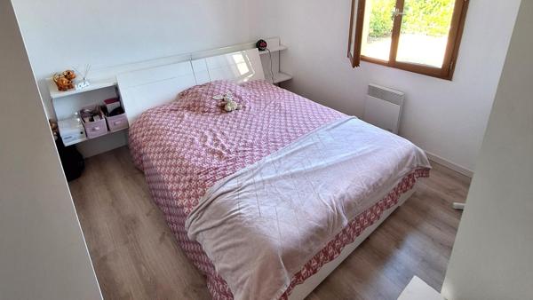 Maison 5 chambres, double garage et jardin