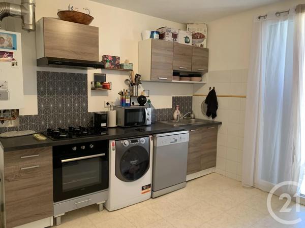 Appartement F3 à vendre  3 pièces - 67 m 2   CLERMONT L HERAULT  - 34