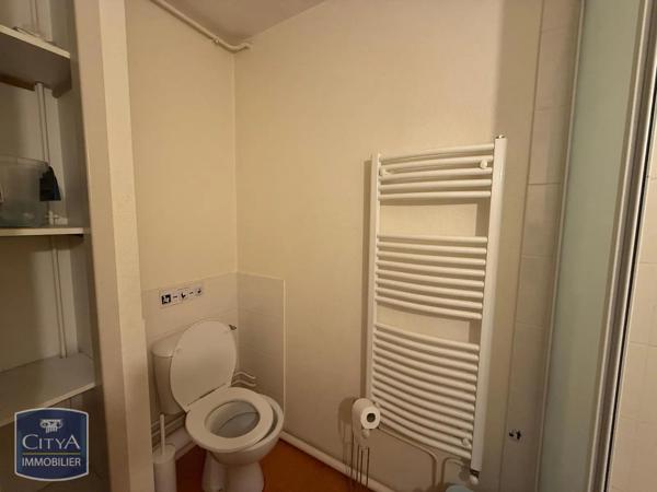 Appartement à louer 1 pièce 41.68m² Saint-Étienne (42100)