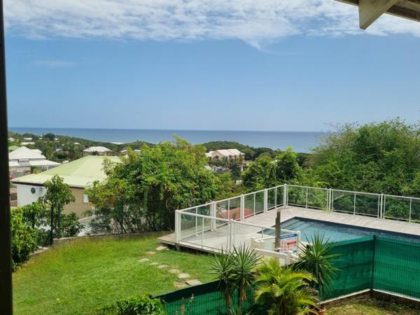 Gosier (97190) Superbe Duplex VUE MER à Petit Havre