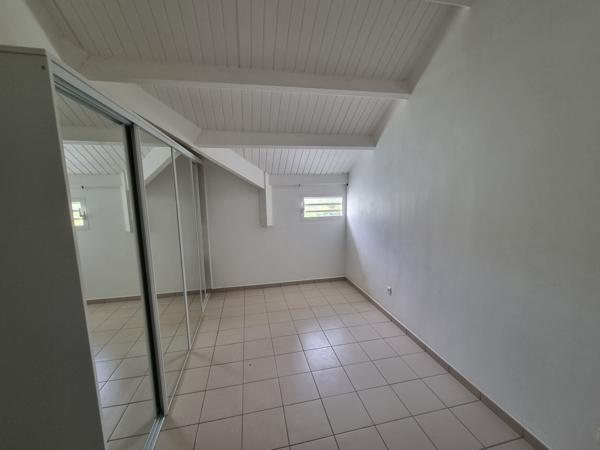 Gosier (97190) Superbe Duplex VUE MER à Petit Havre