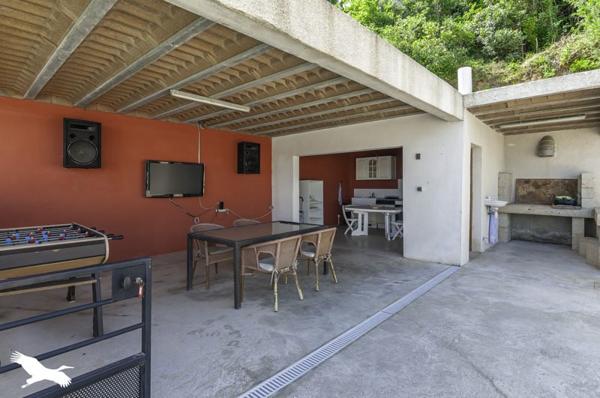 Maison à vendre |  Mèze |  8 pièces | 211 m²