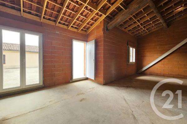 Immeuble à vendre  268 m 2   MONTAUBAN  - 82