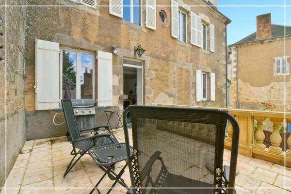 Propriete à vendre 10 pièces CHATEAUMEILLANT (18)