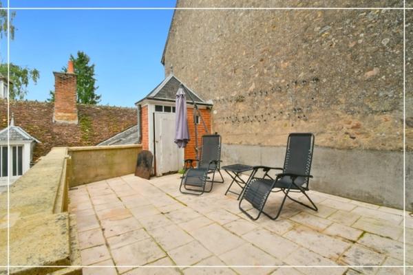 Propriete à vendre 10 pièces CHATEAUMEILLANT (18)