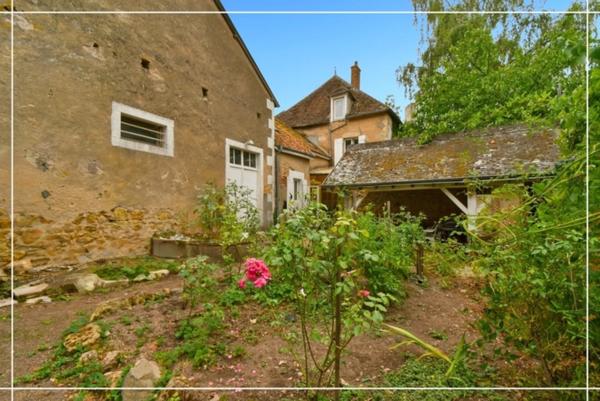 Propriete à vendre 10 pièces CHATEAUMEILLANT (18)