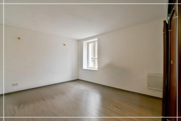 Propriete à vendre 10 pièces CHATEAUMEILLANT (18)