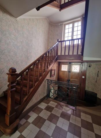Maison Bourgeoise Mayenne 12 pièce(s) 280 m2-9 chambres