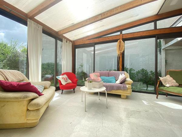 Belle maison de 4 ch sur magnifique jardin dans un quartier résidentiel d'Eysines, intra rocade 210 m2
