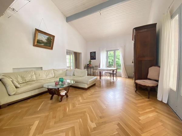 Belle maison de 4 ch sur magnifique jardin dans un quartier résidentiel d'Eysines, intra rocade 210 m2