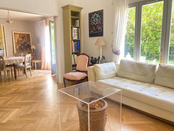 Belle maison de 4 ch sur magnifique jardin dans un quartier résidentiel d'Eysines, intra rocade 210 m2