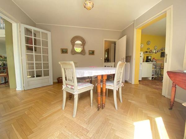 Belle maison de 4 ch sur magnifique jardin dans un quartier résidentiel d'Eysines, intra rocade 210 m2