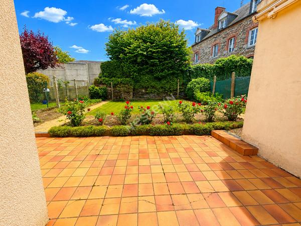 Châteaugiron - Une maison pleine de charme dans un environnement paisible